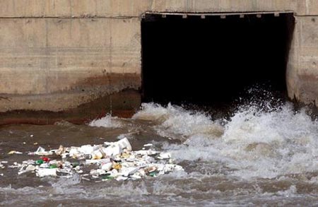 黄河污染见闻：一本触目惊心的“污染帐”(图)